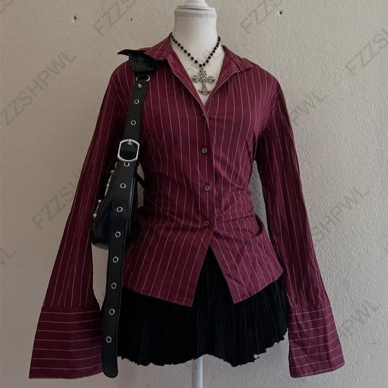 𝘾𝙧𝙞𝙢𝙨𝙤𝙣 𝙜𝙤𝙩𝙝𝙞𝙘 𝙨𝙩𝙧𝙞𝙥𝙚𝙙 𝙗𝙡𝙤𝙪𝙨𝙚