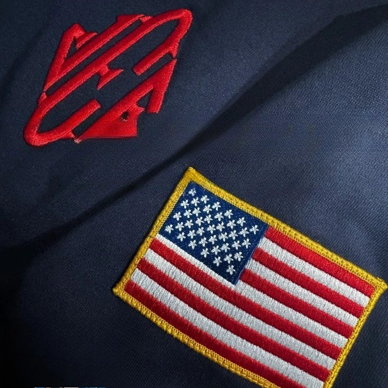 𝙉𝙖𝙫𝙮 𝙀𝙢𝙗𝙡𝙚𝙢 𝙌𝙪𝙖𝙧𝙩𝙚𝙧 𝙯𝙞𝙥