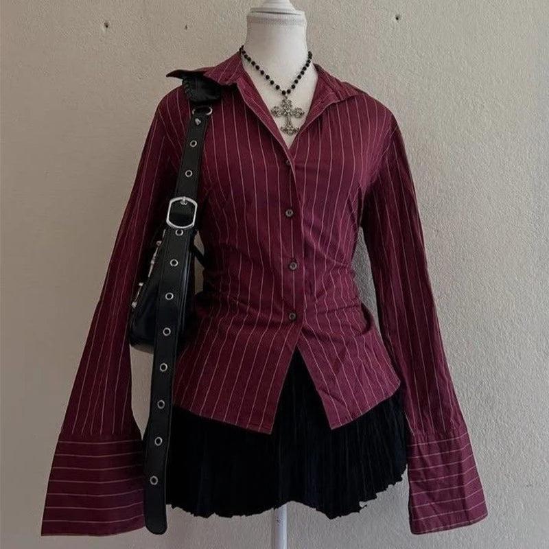 𝘾𝙧𝙞𝙢𝙨𝙤𝙣 𝙜𝙤𝙩𝙝𝙞𝙘 𝙨𝙩𝙧𝙞𝙥𝙚𝙙 𝙗𝙡𝙤𝙪𝙨𝙚